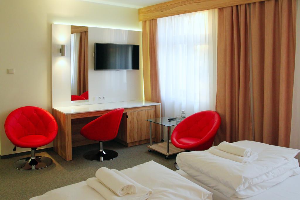Hotel Przy Baszcie Legnica Zimmer foto