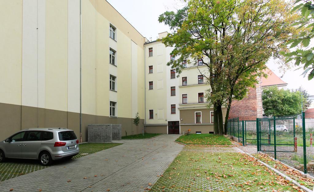 Hotel Przy Baszcie Legnica Exterior foto
