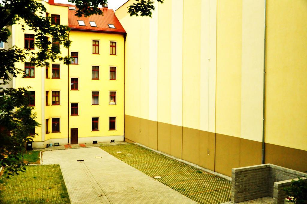 Hotel Przy Baszcie Legnica Exterior foto