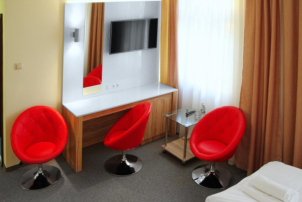 Hotel Przy Baszcie Legnica Exterior foto